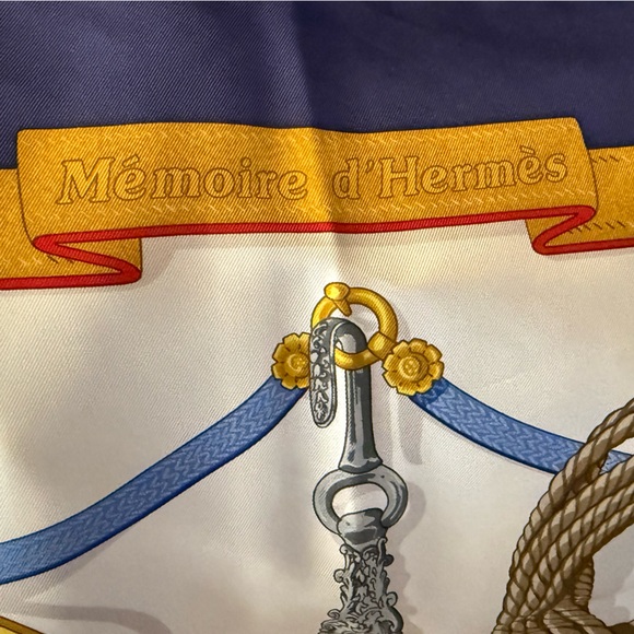HERMES CARRE 90 MEMOIRE D’HERMES SILK SCARF WITH COA - Picture 14 of 16